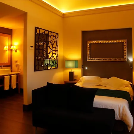 Hotel Martín El Humano 4*