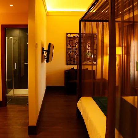 Martín El Humano 4*