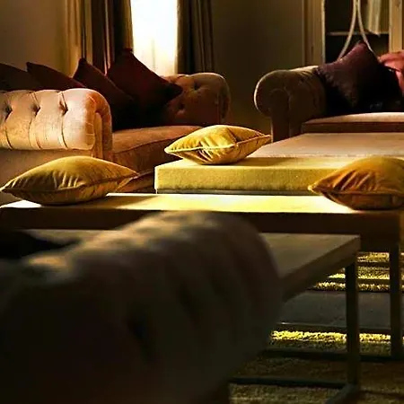 Martín El Humano Hotel