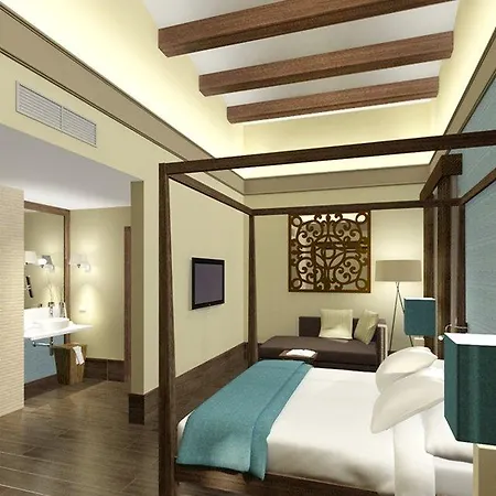 Martín El Humano Hotel 4*