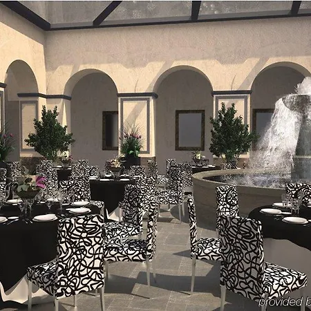 Martín El Humano Hotel